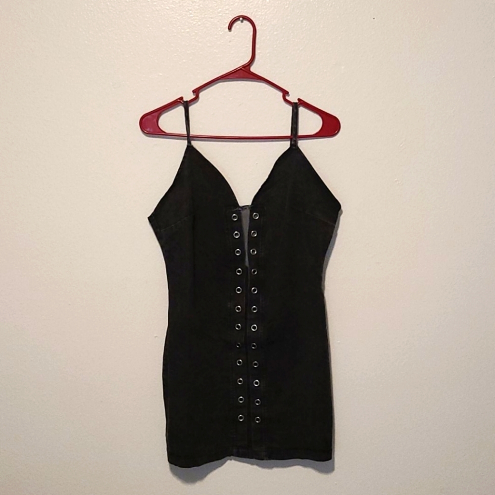 Low-cut summer dress